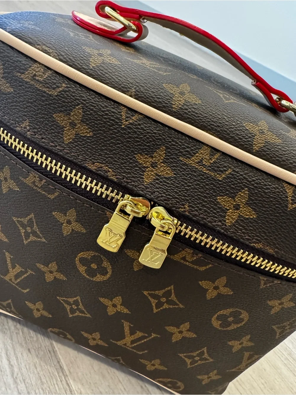 Source unknown Brown Monogram Vanity Case with Red Trim 25CM